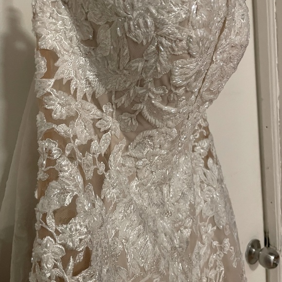 Martina Liana Wedding Dress Style 1103 - Brand New - Never Worn - Picture 12 of 15